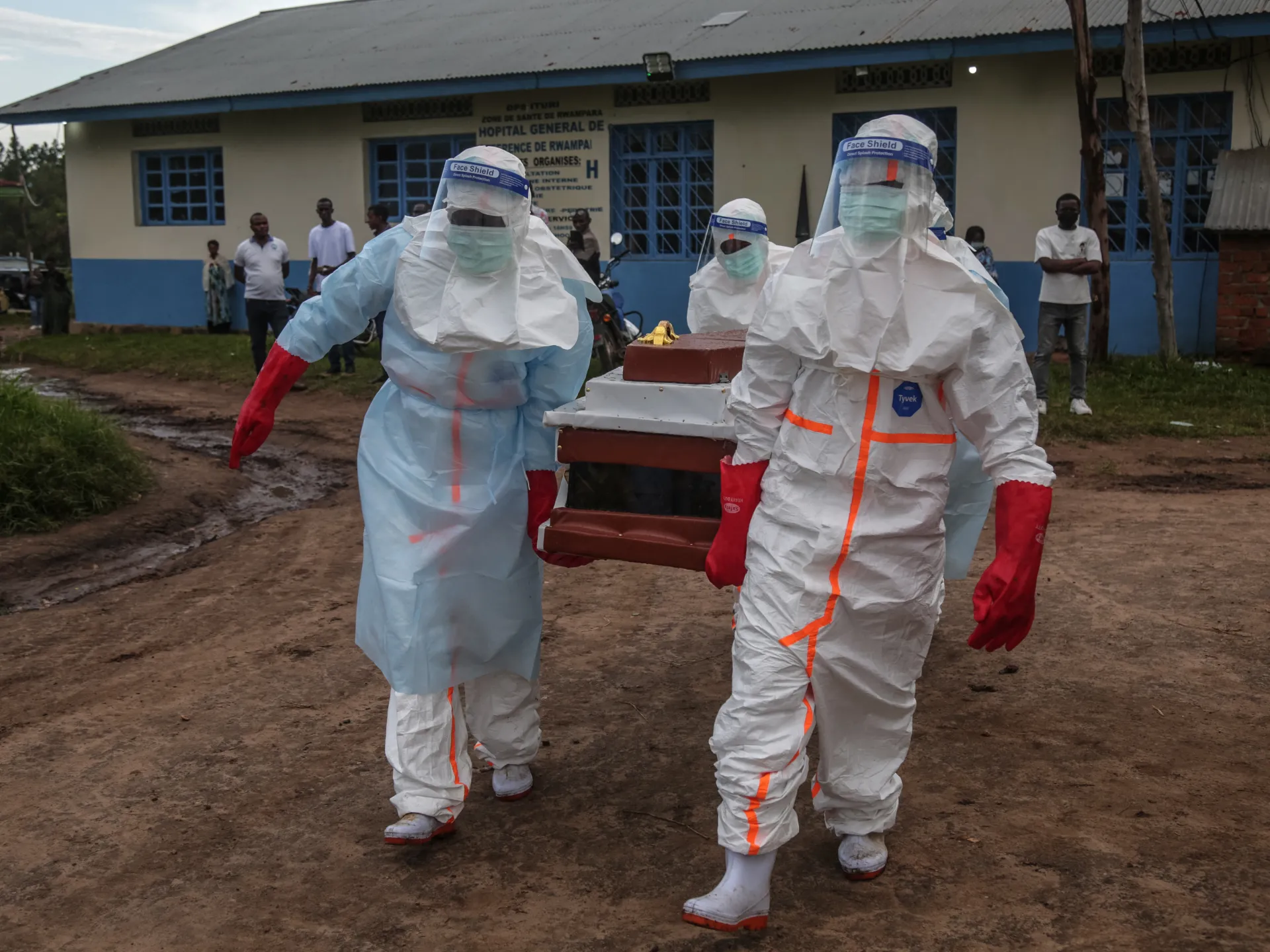 WHO raises Ebola public health risk to ‘very high’ in DR Congo