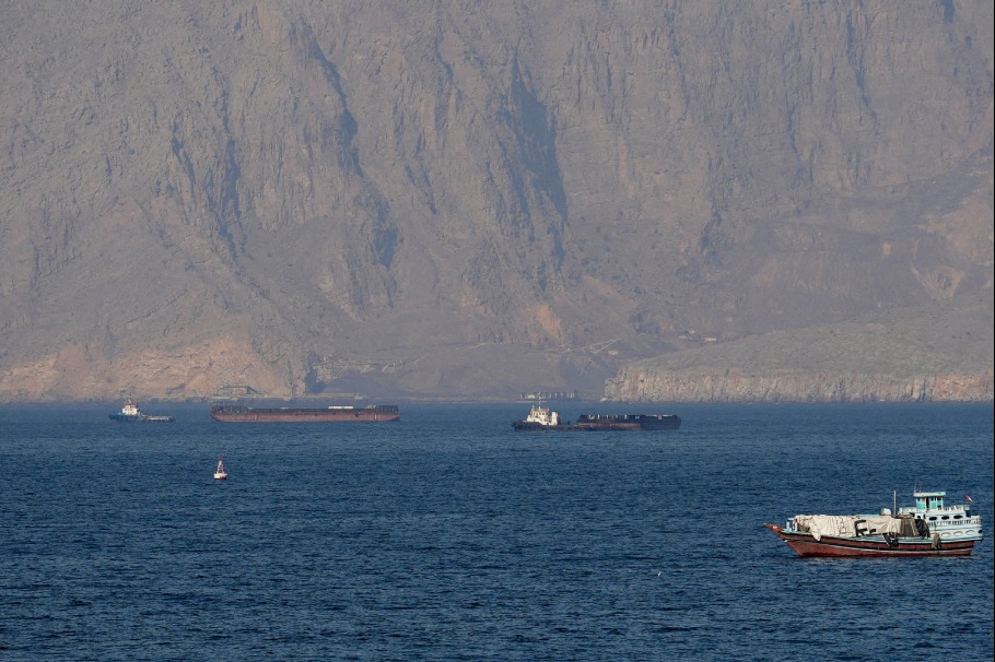 Iran's main military command announces full closure of Hormuz Strait
