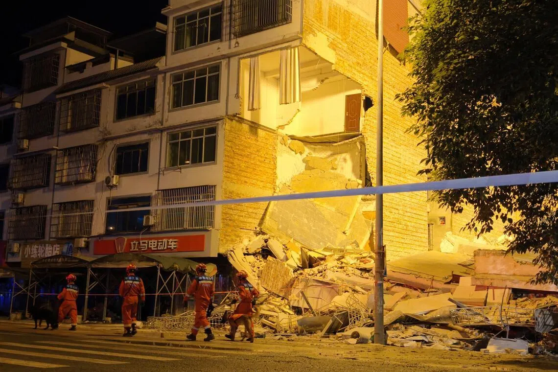Earthquake hits south-west China; thousands evacuate, buildings collapse