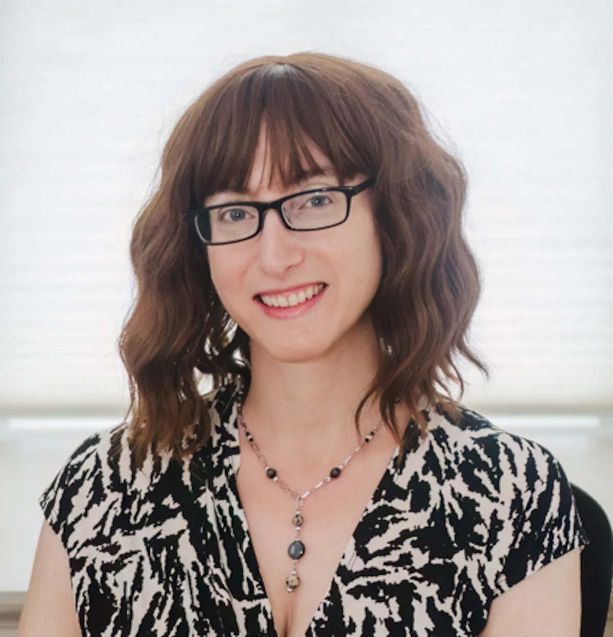 La autora de 'La asistenta' revela su nombre tras años firmando como Freida McFadden: se llama Sara Cohen