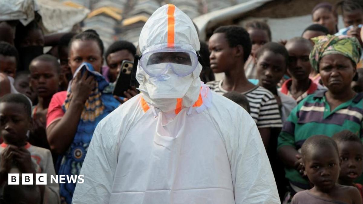 UK humanitarian worker monitored for Ebola in London hospital