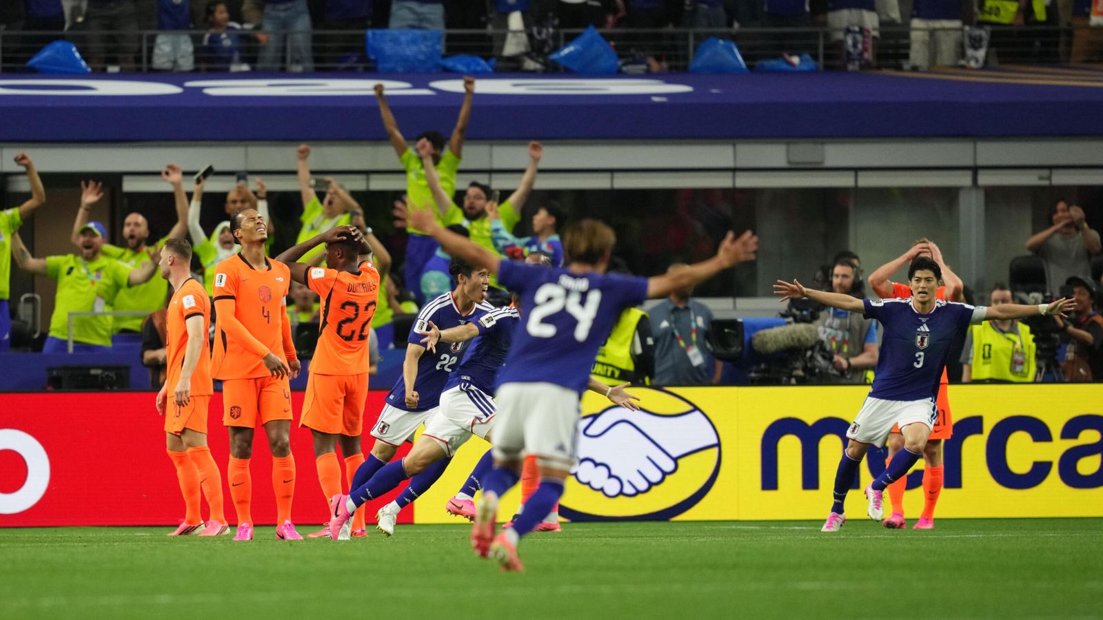 Netherlands vs Japan; FIFA World Cup Group F