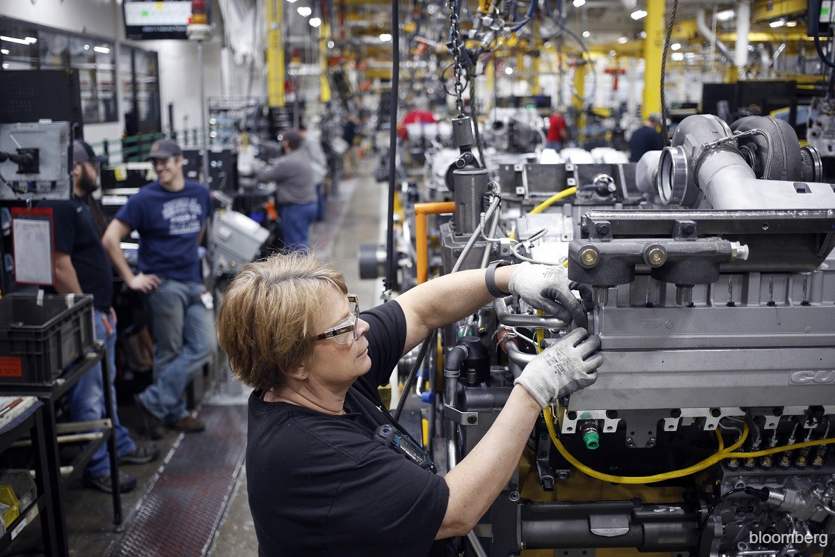 US business activity recovers in April, war with Iran boosting prices, S&P Global survey shows