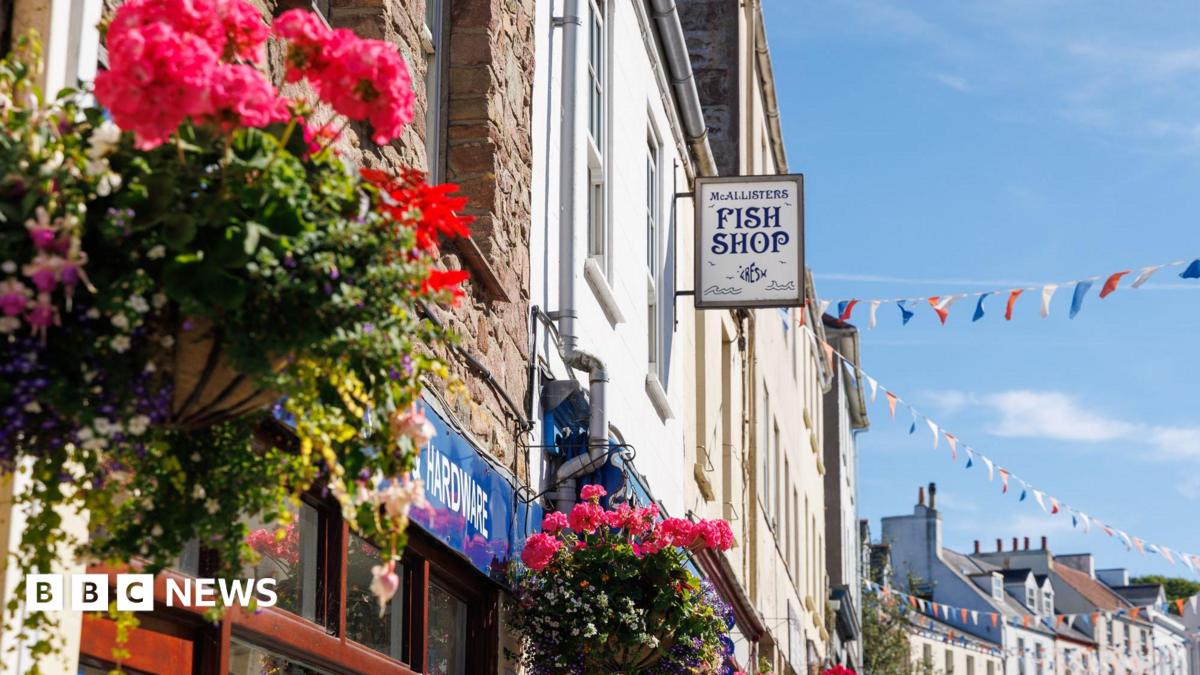 Alderney set to welcome Britain in Bloom judges