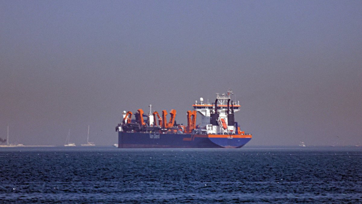 2 ships hit in Strait of Hormuz amid Iran-US-Israel war