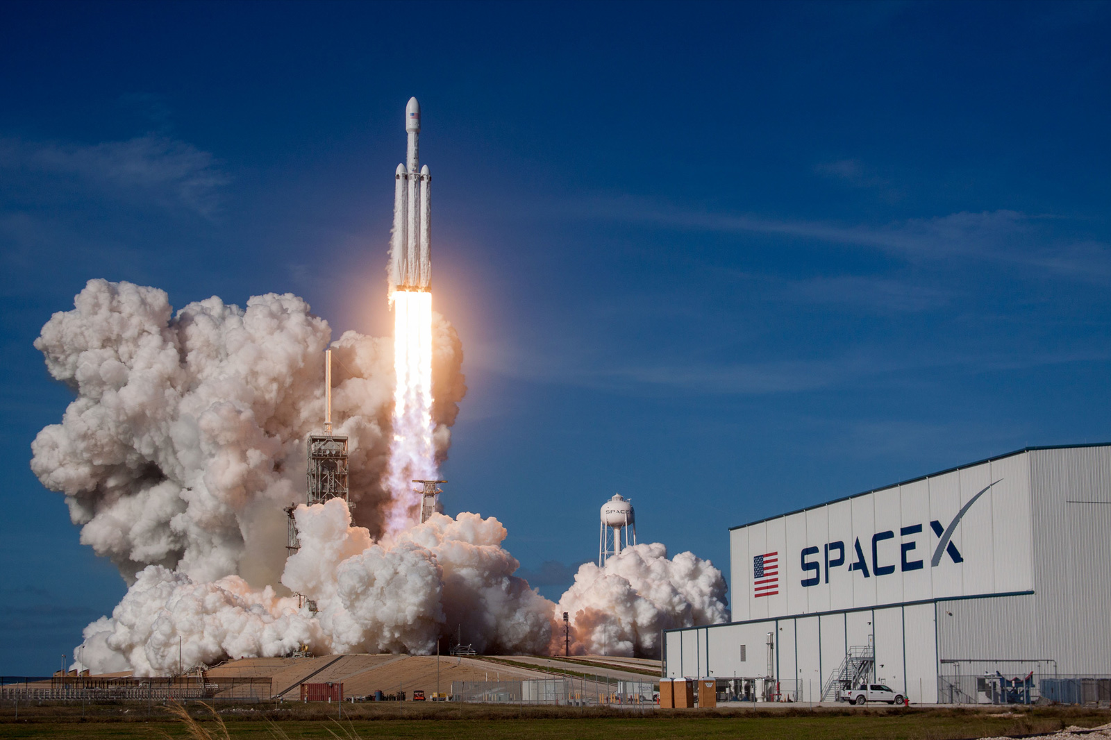 Elon Musk’s SpaceX to go public in $1 trillion share listing
