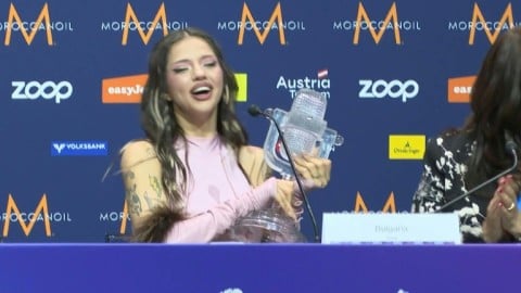 Bulgaria's Eurovision winner flies home to rapturous welcome
