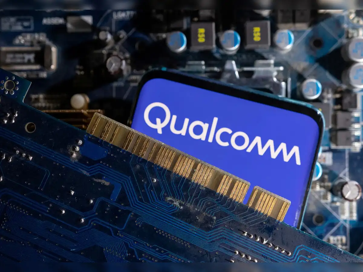 Qualcomm rises on smartphone rebound hopes, data-center chip push