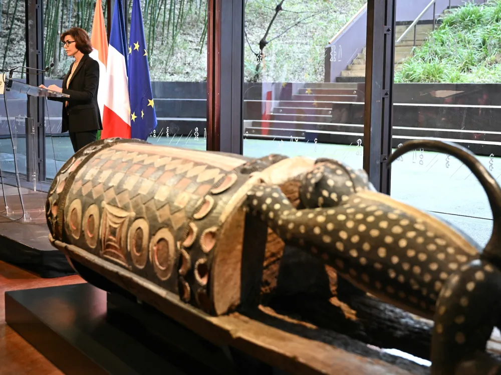 France Returns Looted ‘Talking Drum’ to the Republic of Côte d'Ivoire