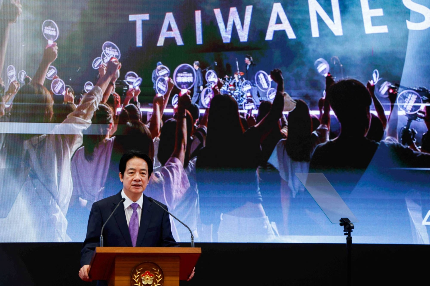 Trump says he’ll speak to Taiwan leader, calling democratic island a ‘problem’