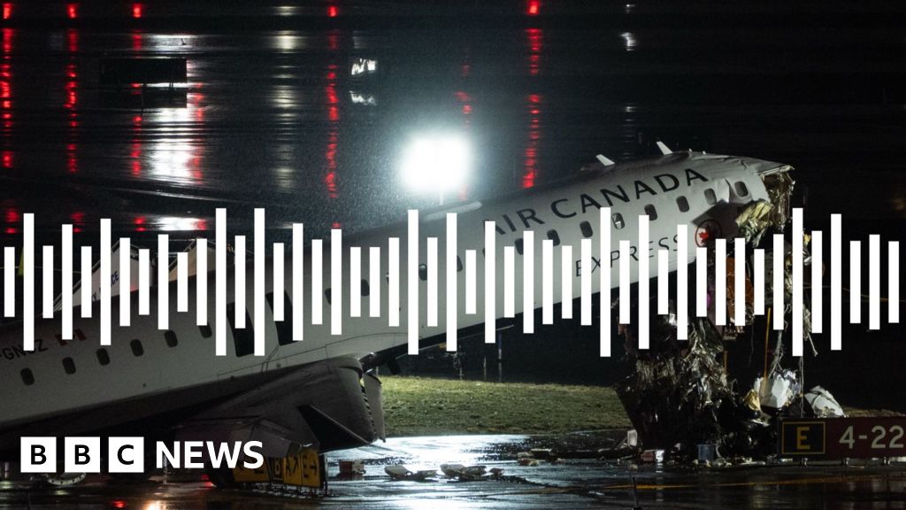 'Stop, stop, stop': Listen to LaGuardia control tower audio during collision