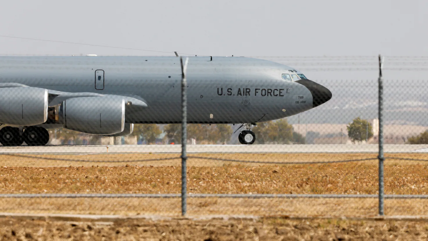 Estados Unidos retira sus aviones de la base de Morón