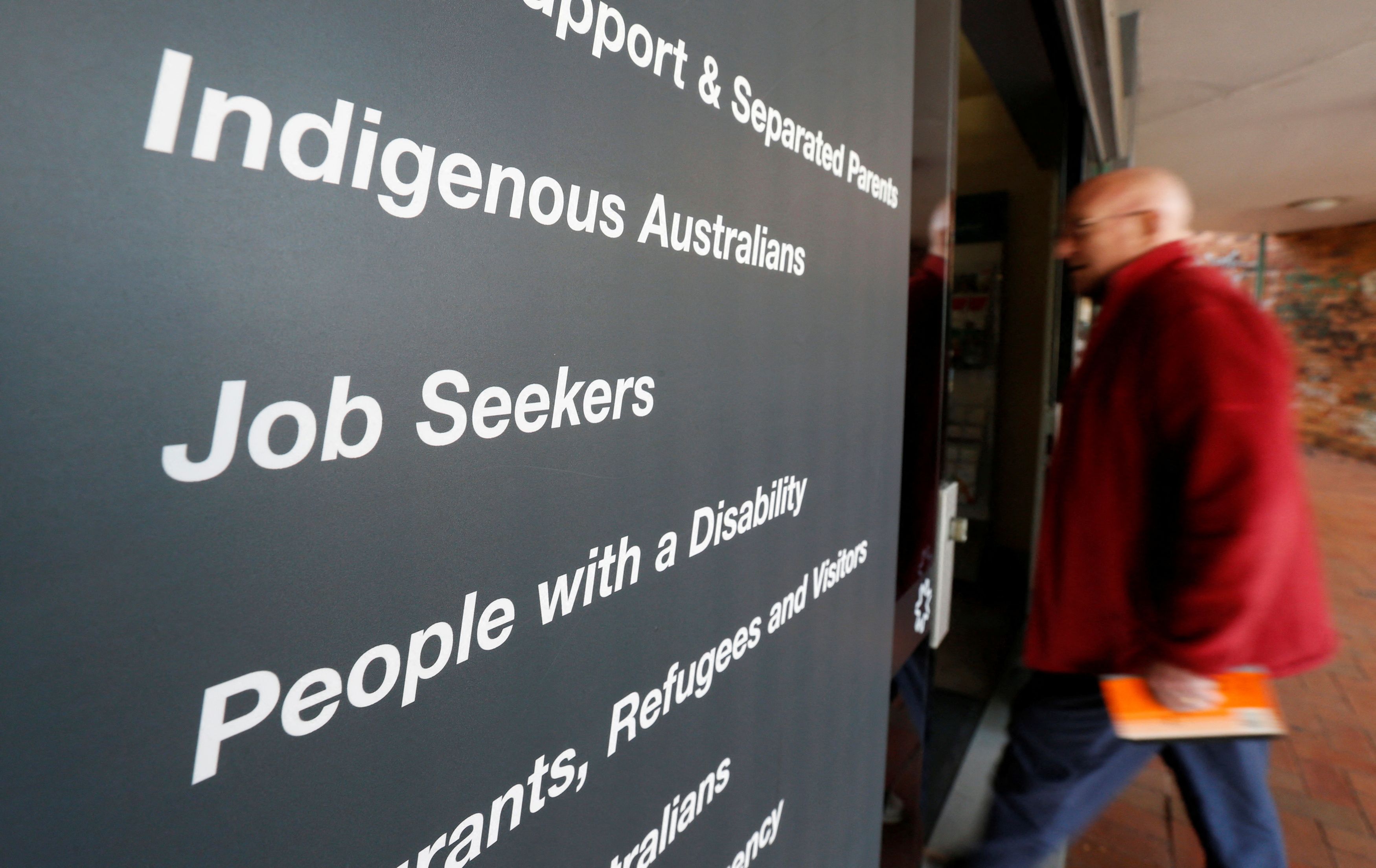Australia's unemployment hits 4-1/2 year high, lessens risk of rate rise