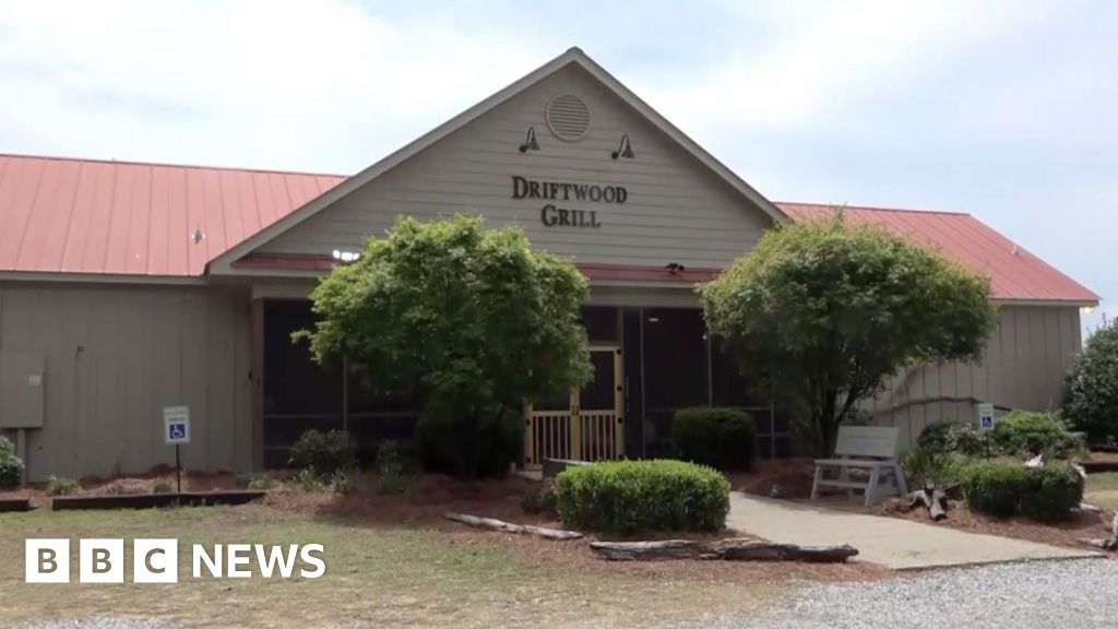US woman killed when umbrella blows into her at restaurant