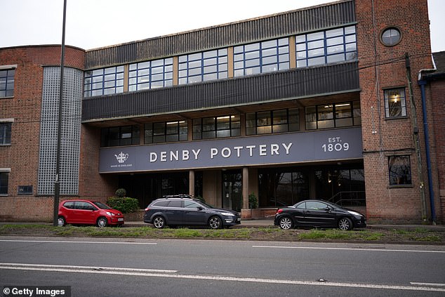 La empresa británica de cerámica Denby ha publicado un emotivo vídeo de despedida, poniendo fin a la producción después de 217 años de dificultades energéticas y laborales.