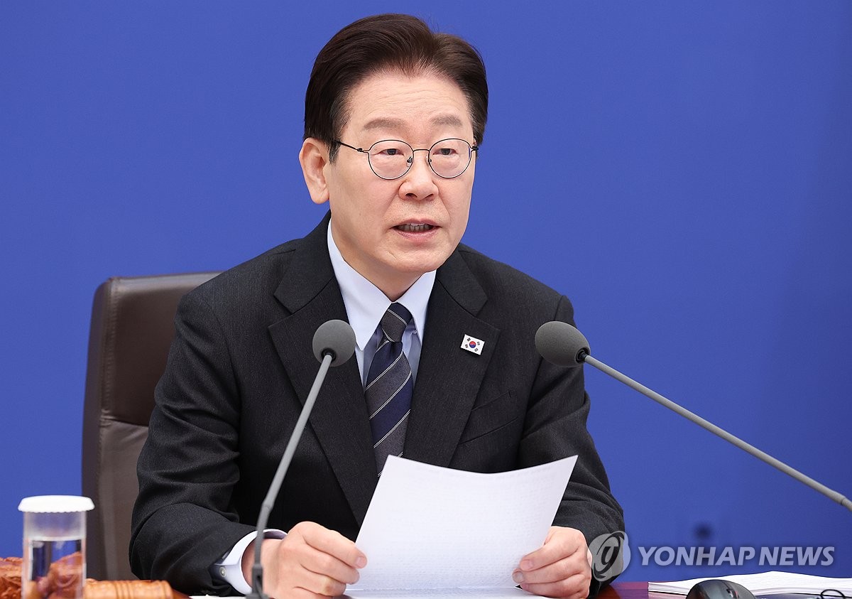 Lee expresses regret over drone flights by individuals into N. Korea