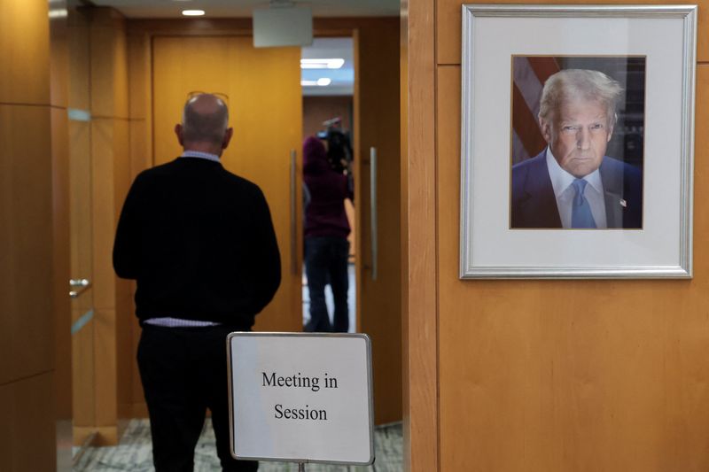 Trump ballroom construction allowed for now, US appeals court says