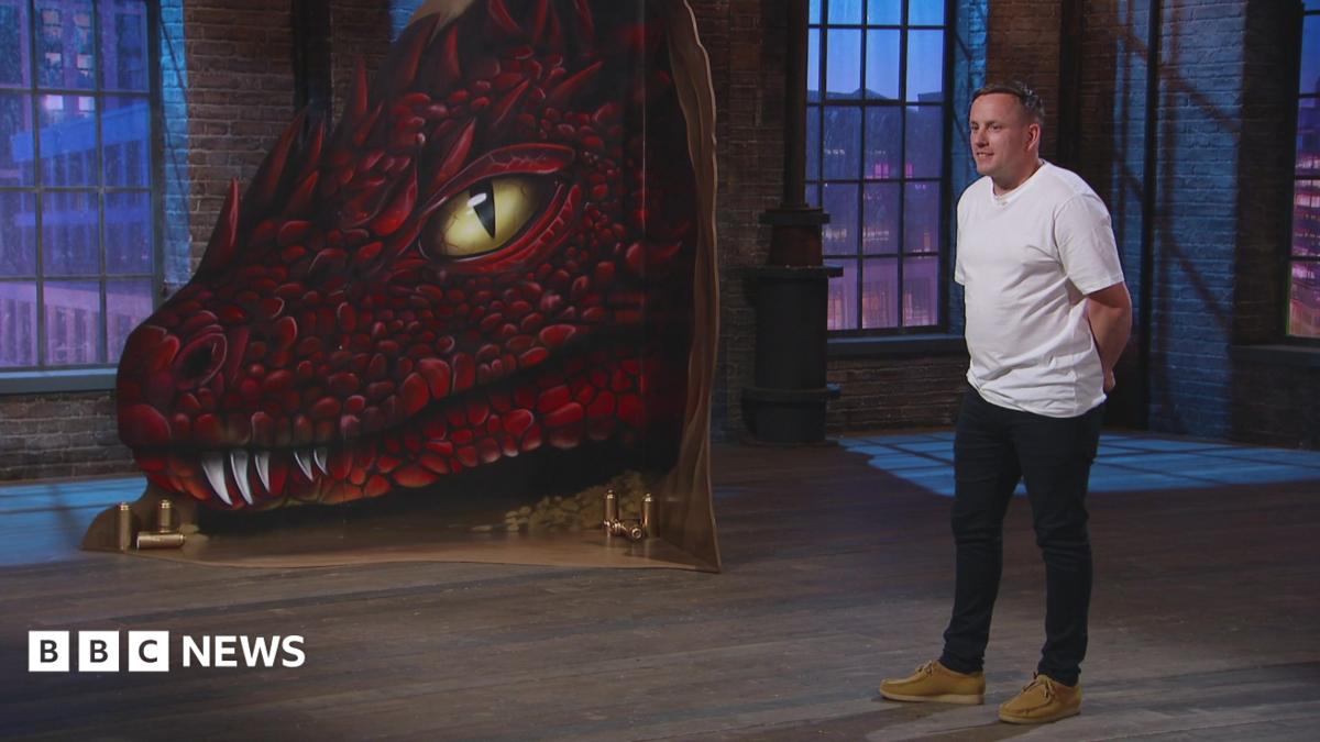 'Dragon' offers street artist advice - and a job