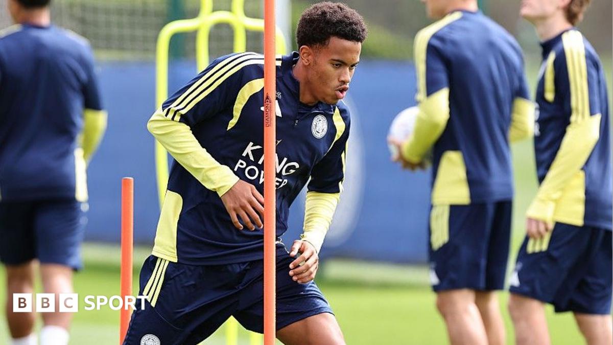 Man Utd fail in bid to sign Leicester midfielder Page