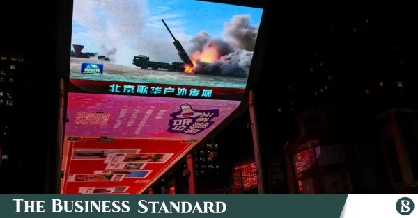 Taiwan sees only warships and warplanes as China talks peace with opposition