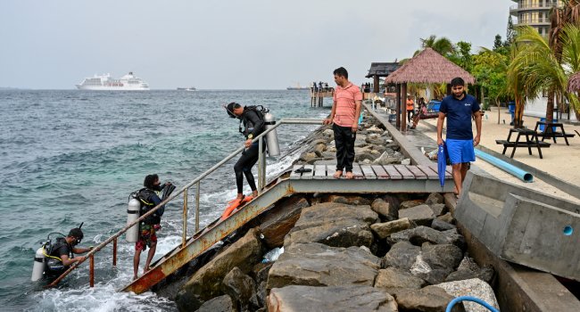 Maldives Rescue Diver Dies In Search For Missing Italians