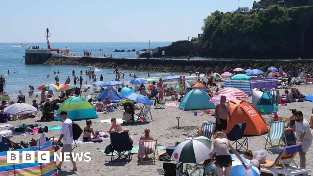 Bank holiday sun boosts South West tourism
