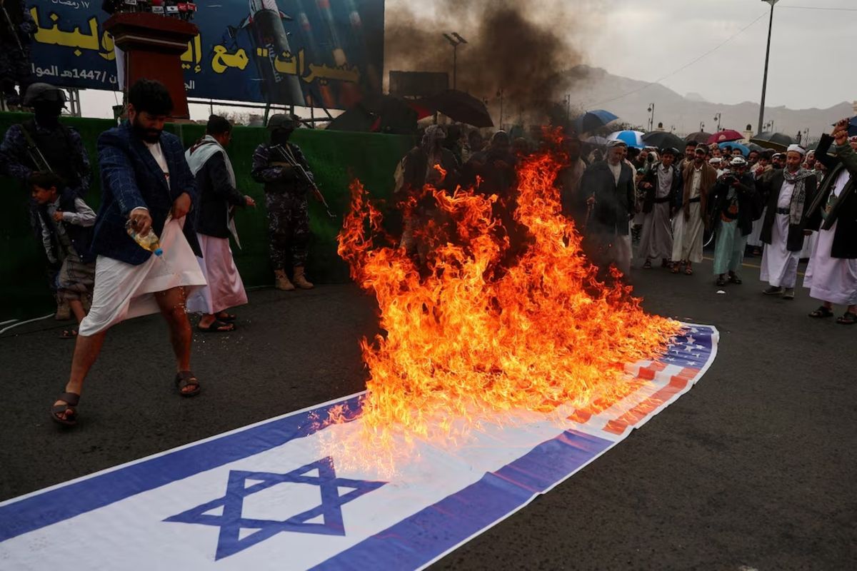 One week into Iran war, dangers for the US and Trump multiply