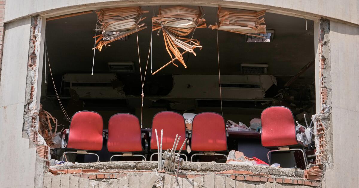 As search for missing U.S. airman continues, Trump again issues threat over Strait of Hormuz