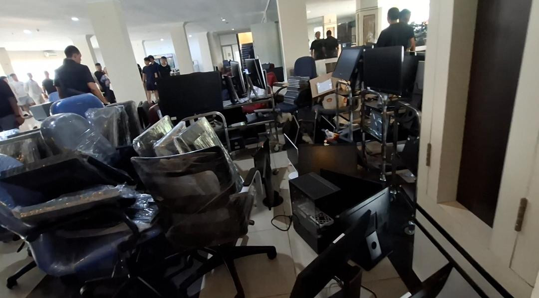 Immigration nets hundreds of foreigners at Batam scam center