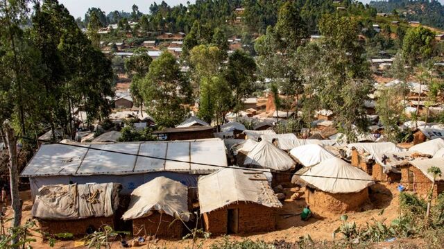 Congo says 782 Ebola cases confirmed, two new health zones affected