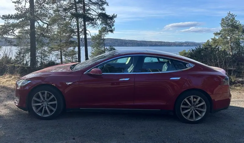 Tesla Registrations in Norway Rise 178% Year-On-Year in March