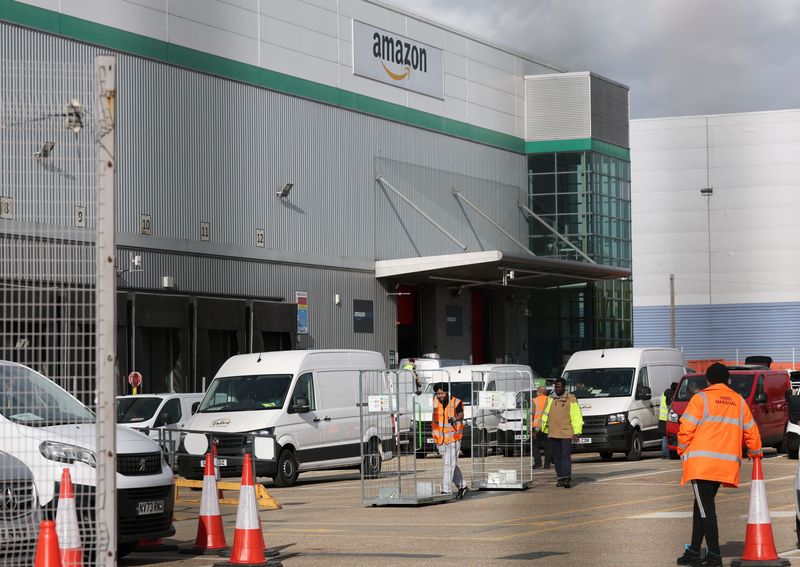 Amazon invests $20 billion in UK in 2025