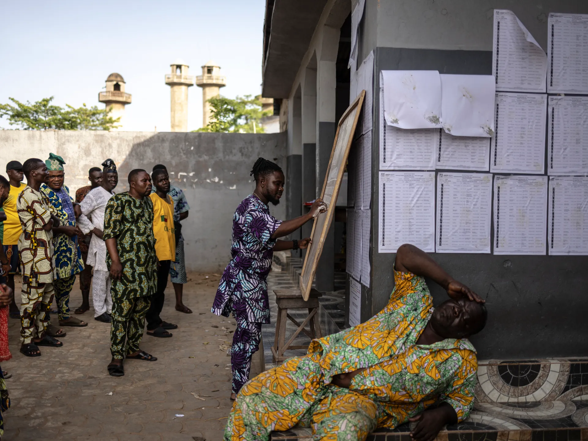 Polls close in Benin with finance minister expected to win election