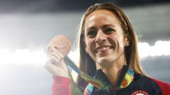 US Olympic medallist Simpson collapses at mile event