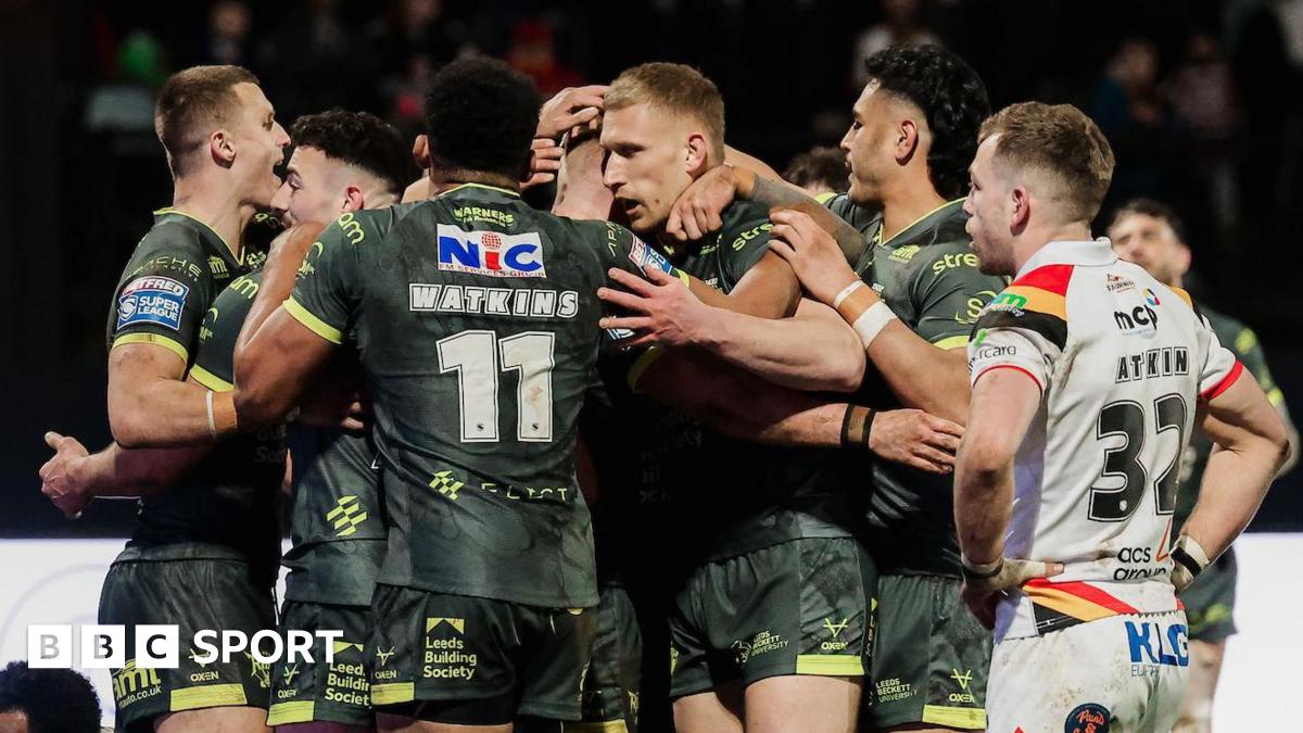 Leeds beat Bradford to go top of Super League