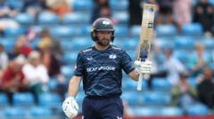 Yorks beat Foxes, Somerset stun Northants - T20 Blast round-up