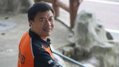 Food delivery rider wins China's top literary prize