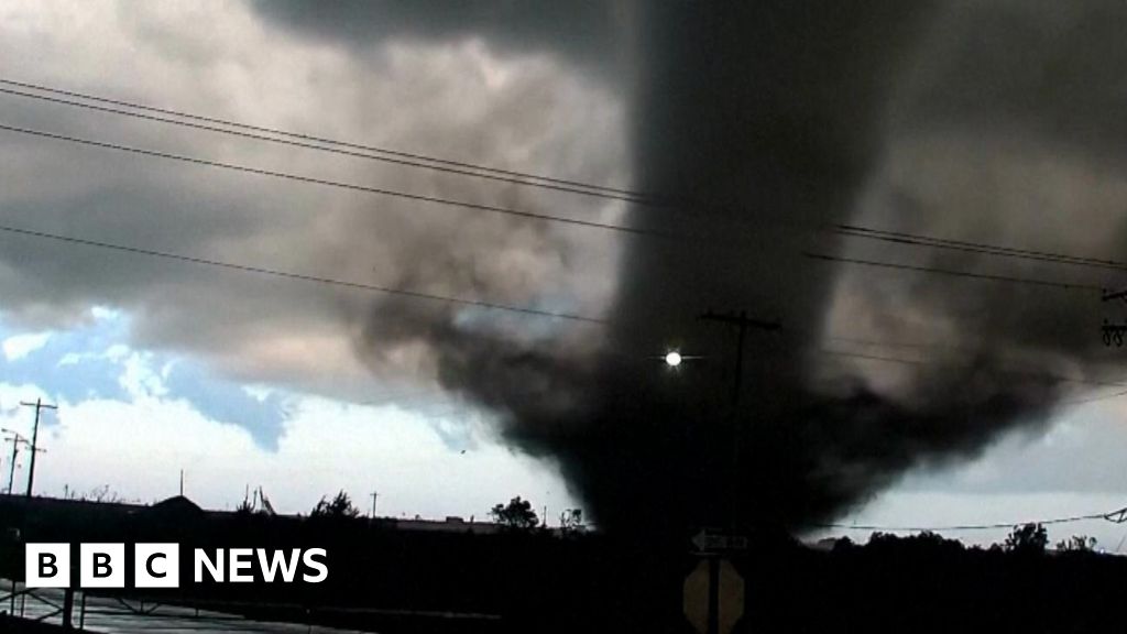 Watch: Powerful tornadoes barrel through northern Oklahoma
