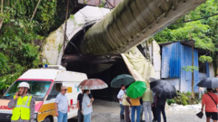 Tunnel collapse in India kills 14 workers