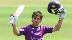 Brilliant Benkenstein leads Essex to win over Glamorgan despite Van der Gugten ton
