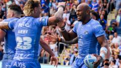 Sivo spree continues as leaders Leeds maul Hull KR