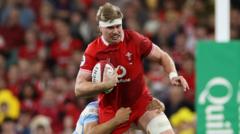 Wainwright travels to first cap scene as Pumas wait