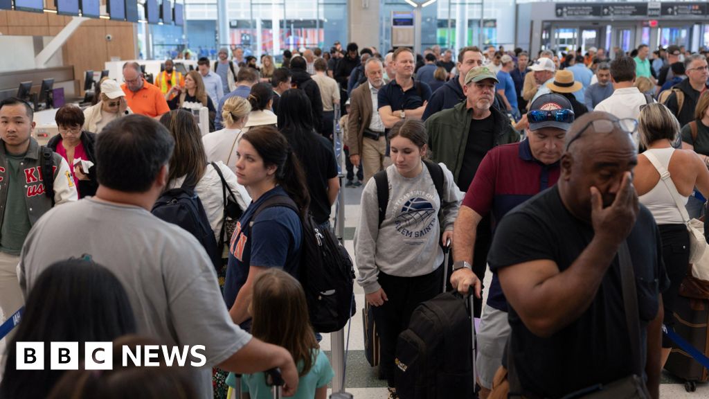 Houston airport wait times reach over four hours amid US travel chaos