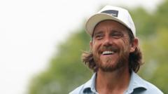 Fleetwood in contention as Lee leads Tour Championship