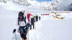 Climbers clear path to Everest summit past giant chunk of ice