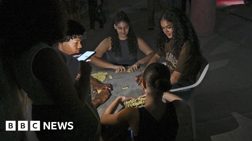 Millions of Cubans plunged into darkness as fuel crisis deepens