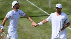 GB's Cash & Glasspool win again to extend doubles defence