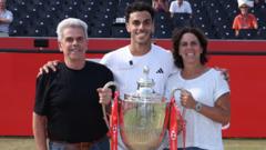 Cerundolo's dad conquers fear of flying to watch son win Queen's