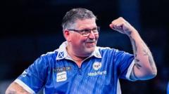 Anderson thrashes Joyce at World Matchplay