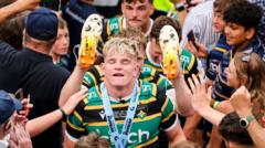 'He's an idiot, but he's our idiot' - Saints fans on Pollock contract stand-off
